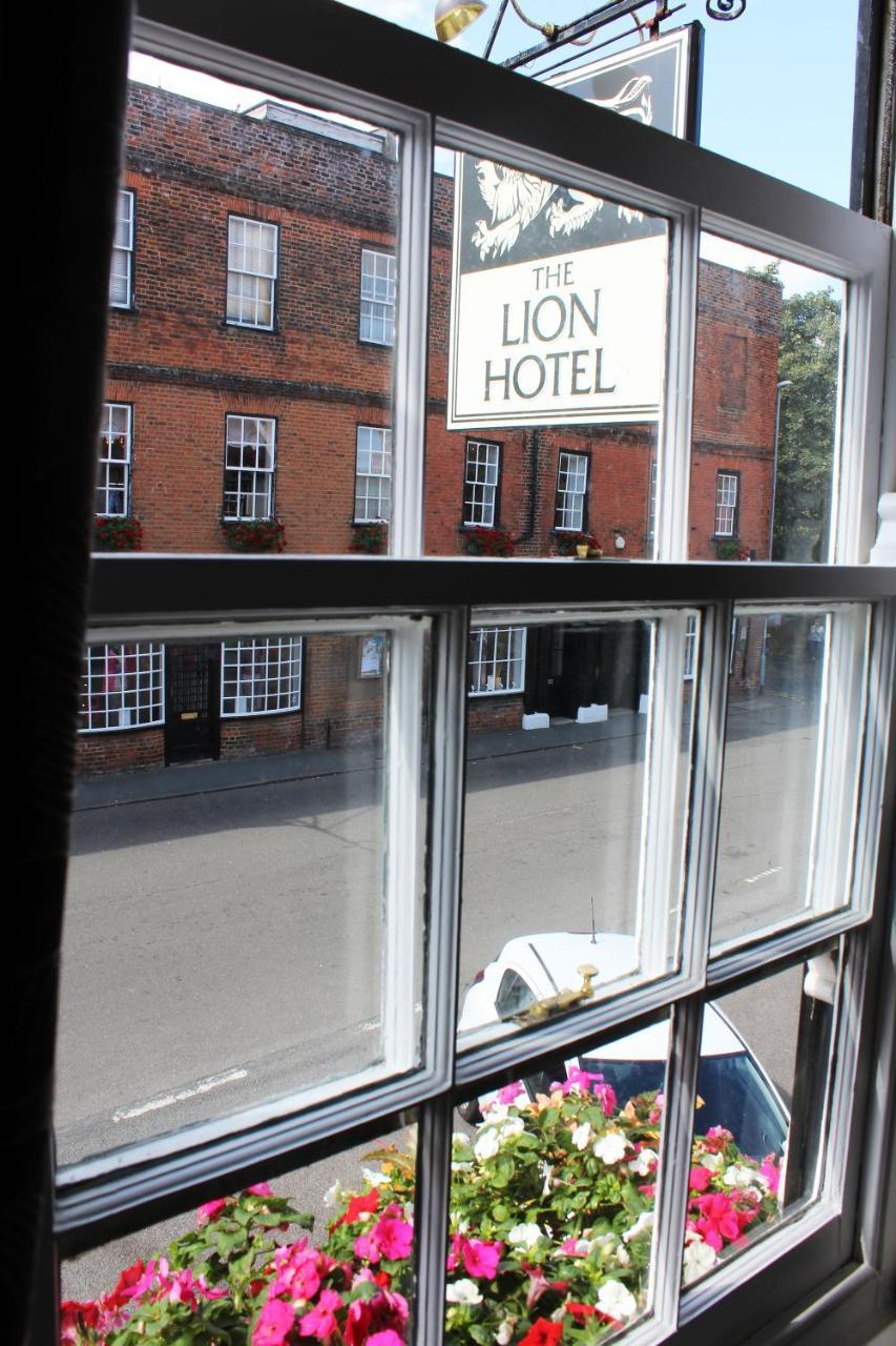 The Lion Hotel Buckden  Exterior foto